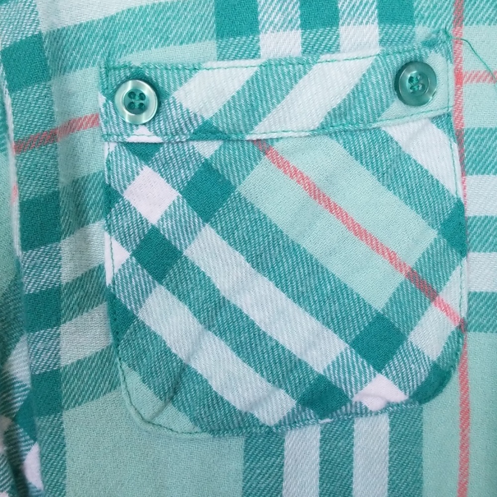 Green and corral soft flannel. Size Large.